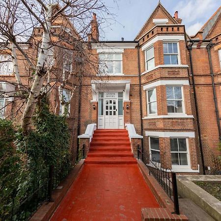 Victorian Beauty With Private Toilet And Shower Near Tube Station Londýn Exteriér fotografie